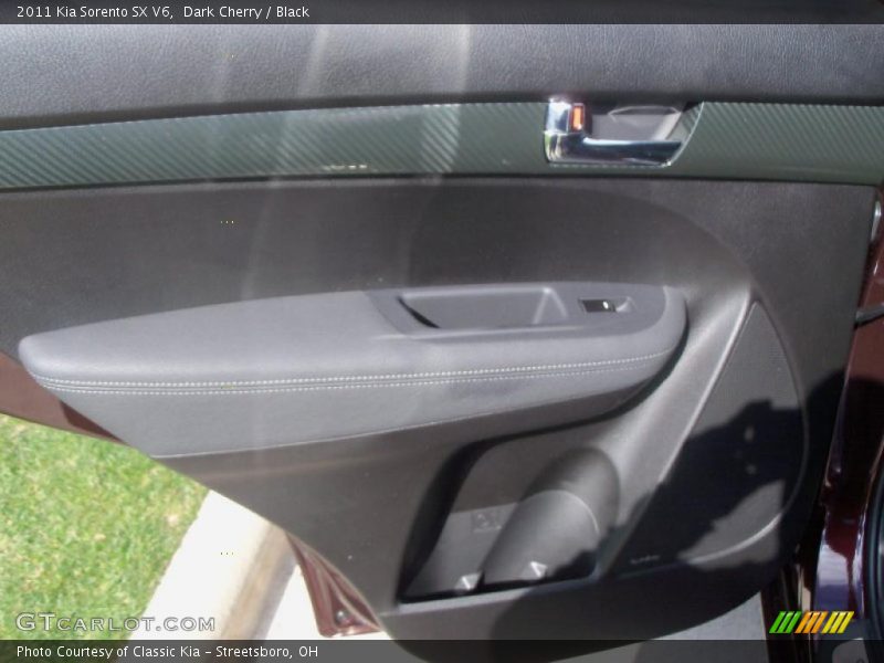 Dark Cherry / Black 2011 Kia Sorento SX V6