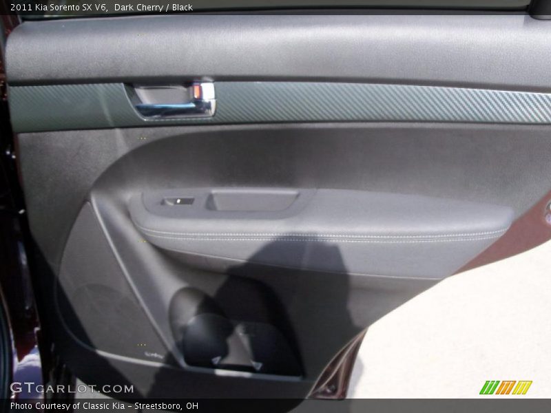 Dark Cherry / Black 2011 Kia Sorento SX V6
