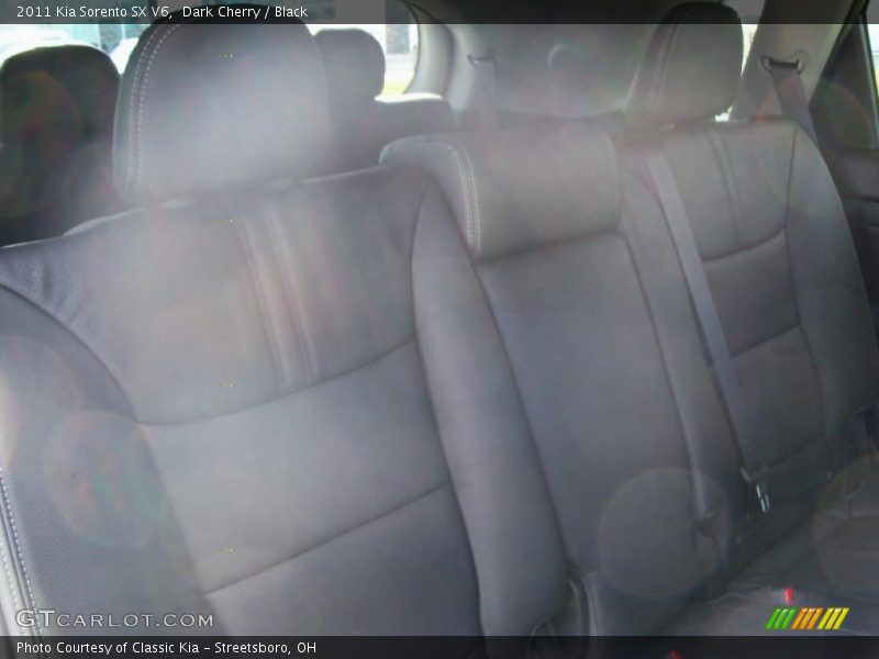 Dark Cherry / Black 2011 Kia Sorento SX V6
