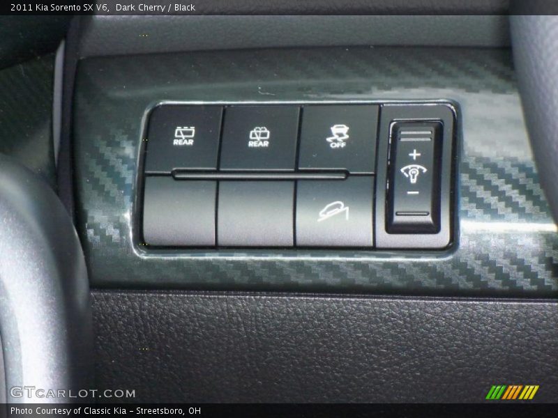 Dark Cherry / Black 2011 Kia Sorento SX V6