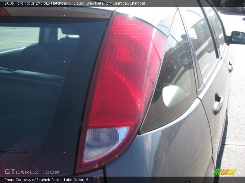 Liquid Grey Metallic / Charcoal/Charcoal 2005 Ford Focus ZX5 SES Hatchback