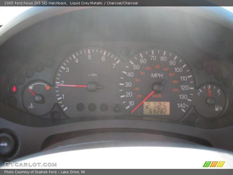 Liquid Grey Metallic / Charcoal/Charcoal 2005 Ford Focus ZX5 SES Hatchback