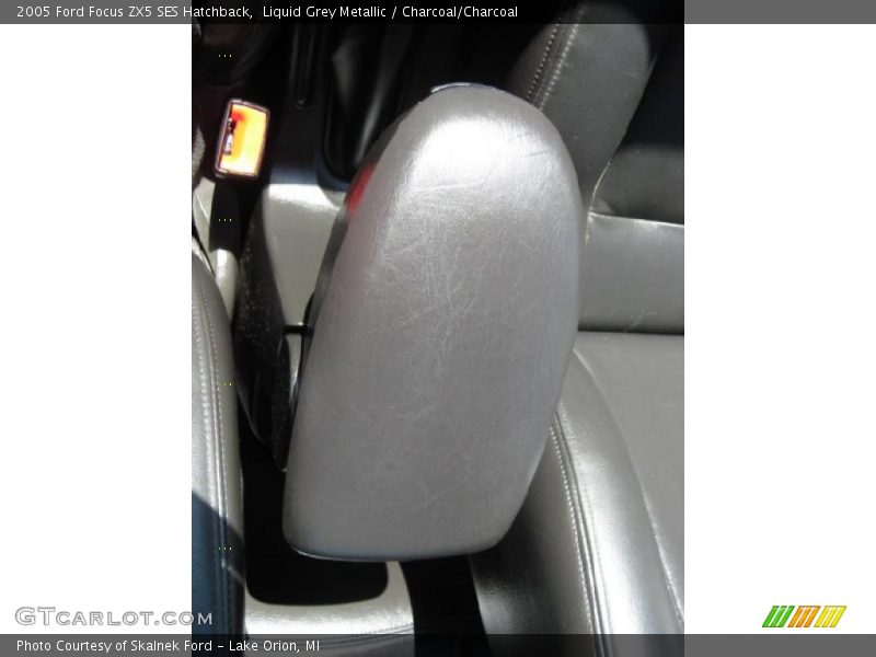 Liquid Grey Metallic / Charcoal/Charcoal 2005 Ford Focus ZX5 SES Hatchback