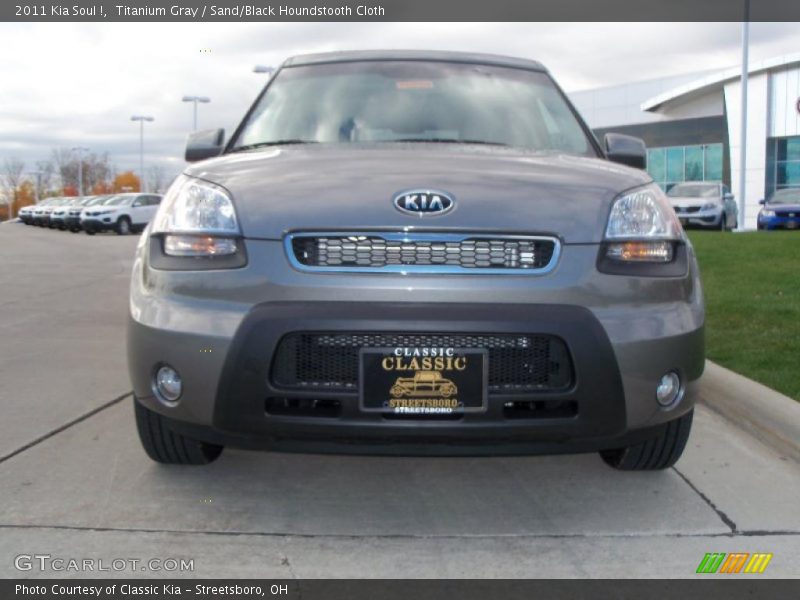 Titanium Gray / Sand/Black Houndstooth Cloth 2011 Kia Soul !