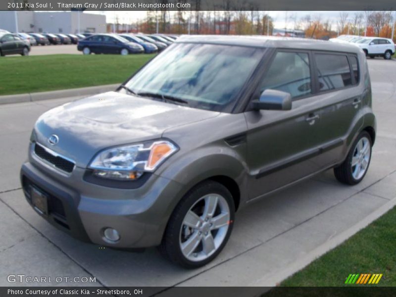 Titanium Gray / Sand/Black Houndstooth Cloth 2011 Kia Soul !