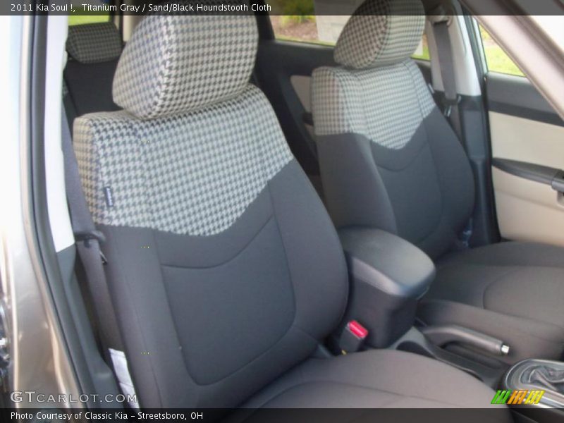 Titanium Gray / Sand/Black Houndstooth Cloth 2011 Kia Soul !