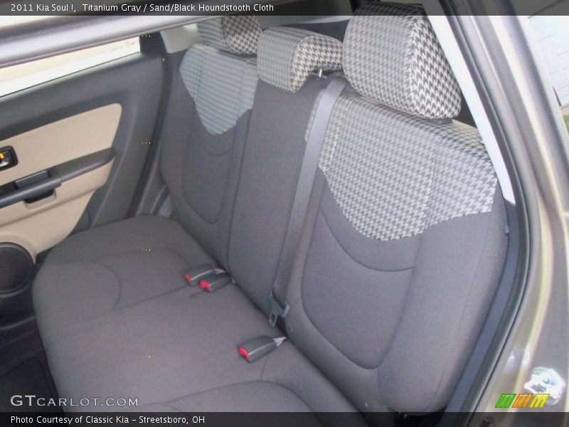 Titanium Gray / Sand/Black Houndstooth Cloth 2011 Kia Soul !