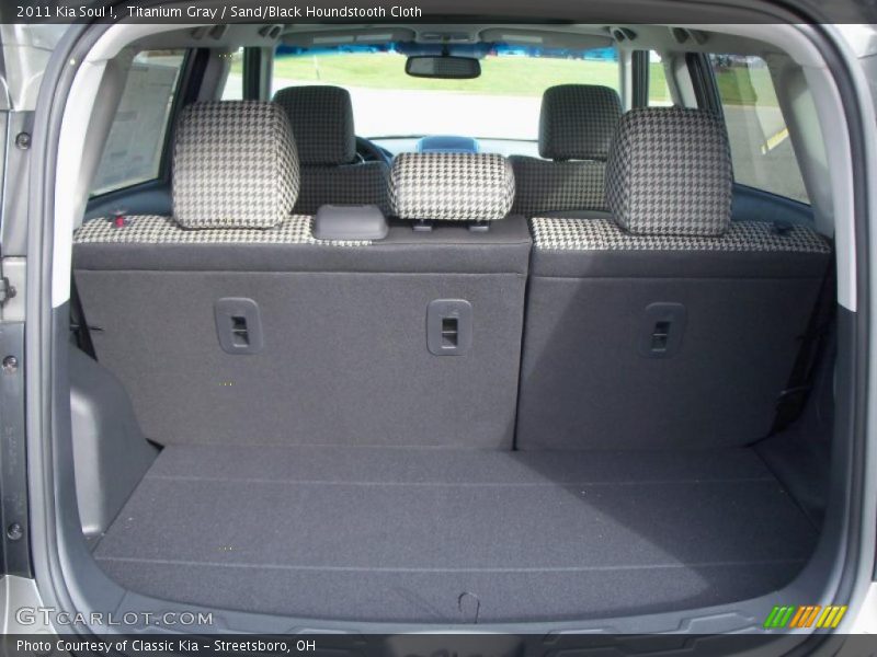 Titanium Gray / Sand/Black Houndstooth Cloth 2011 Kia Soul !
