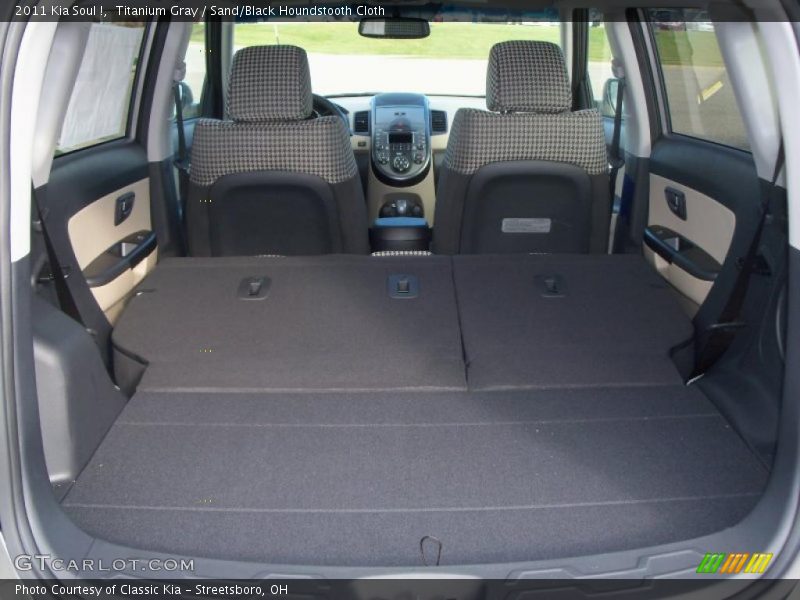 Titanium Gray / Sand/Black Houndstooth Cloth 2011 Kia Soul !