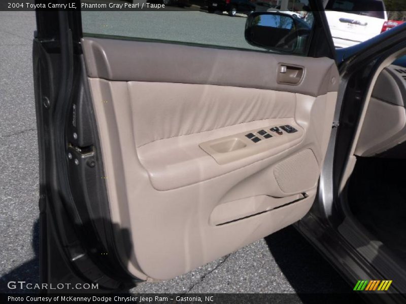 Phantom Gray Pearl / Taupe 2004 Toyota Camry LE