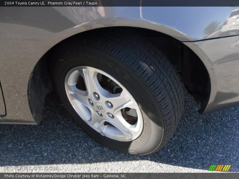 Phantom Gray Pearl / Taupe 2004 Toyota Camry LE