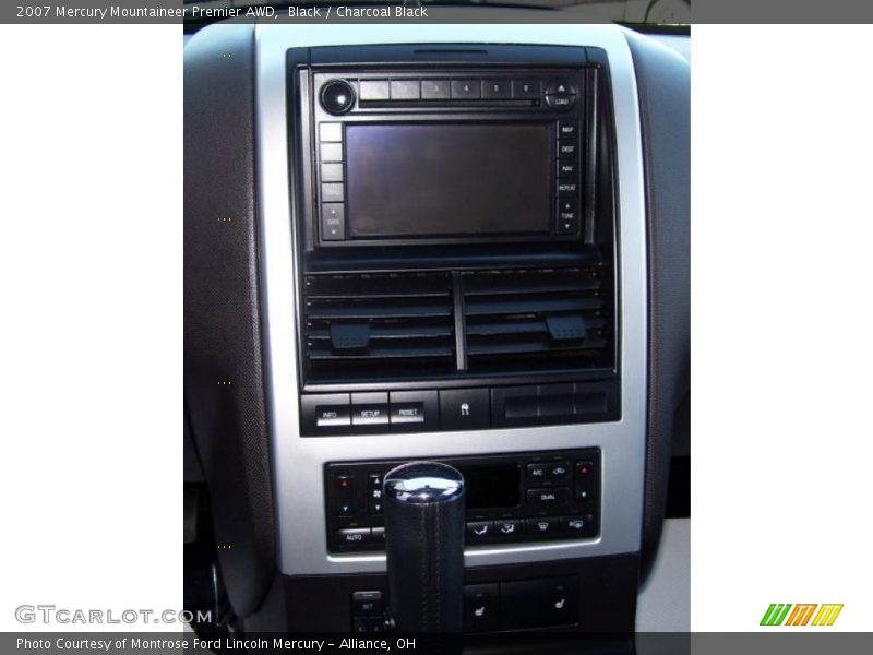 Black / Charcoal Black 2007 Mercury Mountaineer Premier AWD