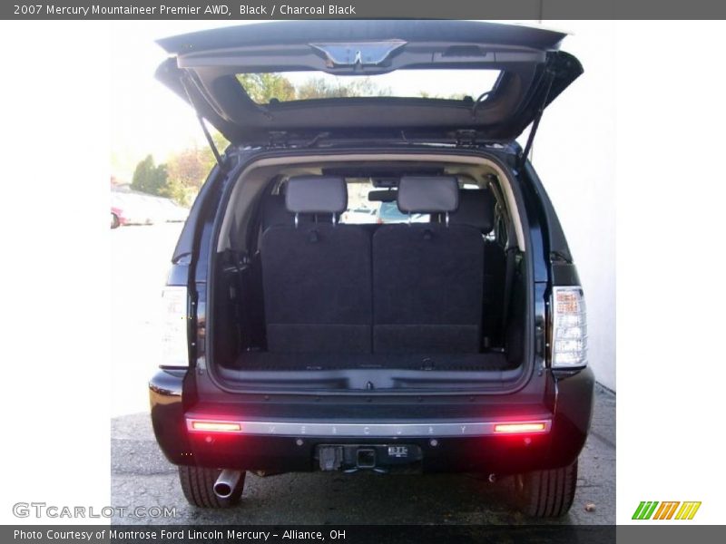 Black / Charcoal Black 2007 Mercury Mountaineer Premier AWD