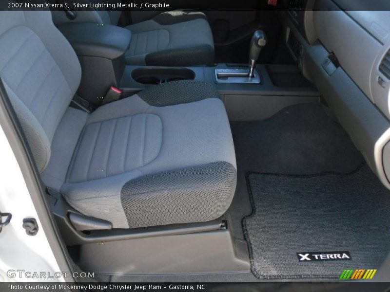 Silver Lightning Metallic / Graphite 2007 Nissan Xterra S