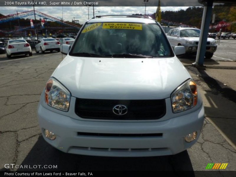 Super White / Dark Charcoal 2004 Toyota RAV4 4WD