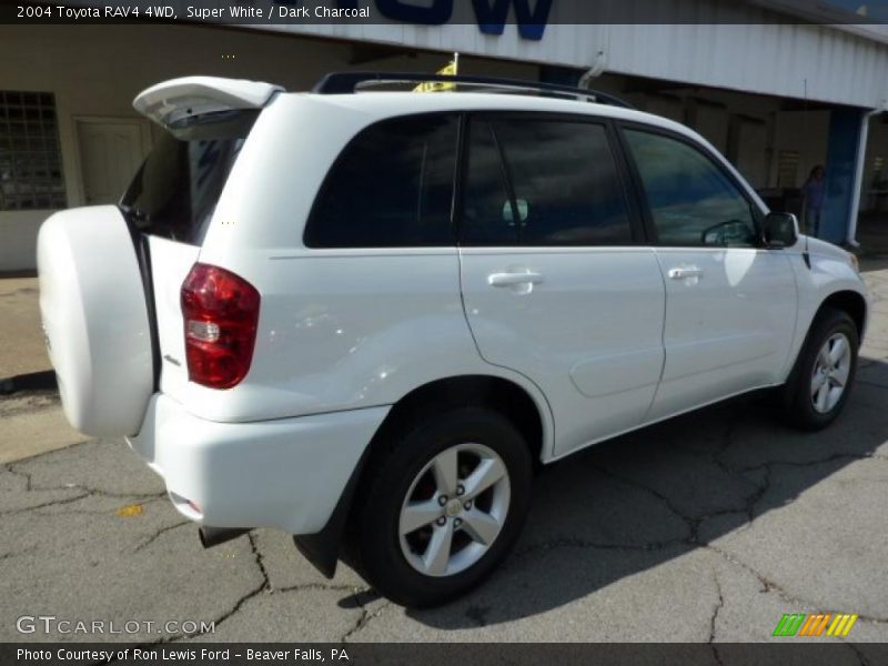 Super White / Dark Charcoal 2004 Toyota RAV4 4WD