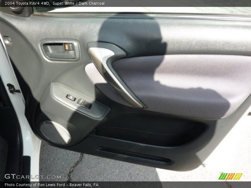 Super White / Dark Charcoal 2004 Toyota RAV4 4WD