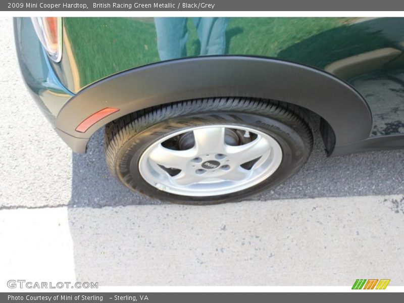 British Racing Green Metallic / Black/Grey 2009 Mini Cooper Hardtop