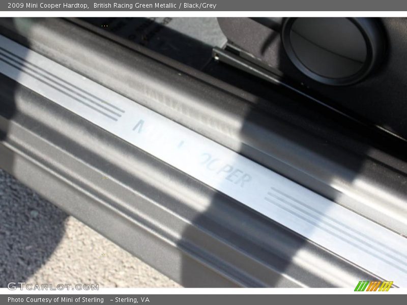 British Racing Green Metallic / Black/Grey 2009 Mini Cooper Hardtop
