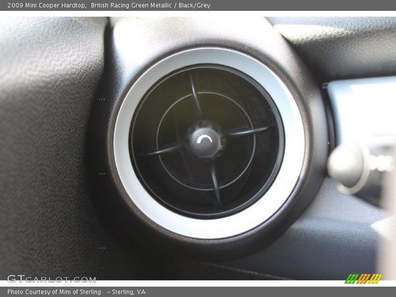 British Racing Green Metallic / Black/Grey 2009 Mini Cooper Hardtop