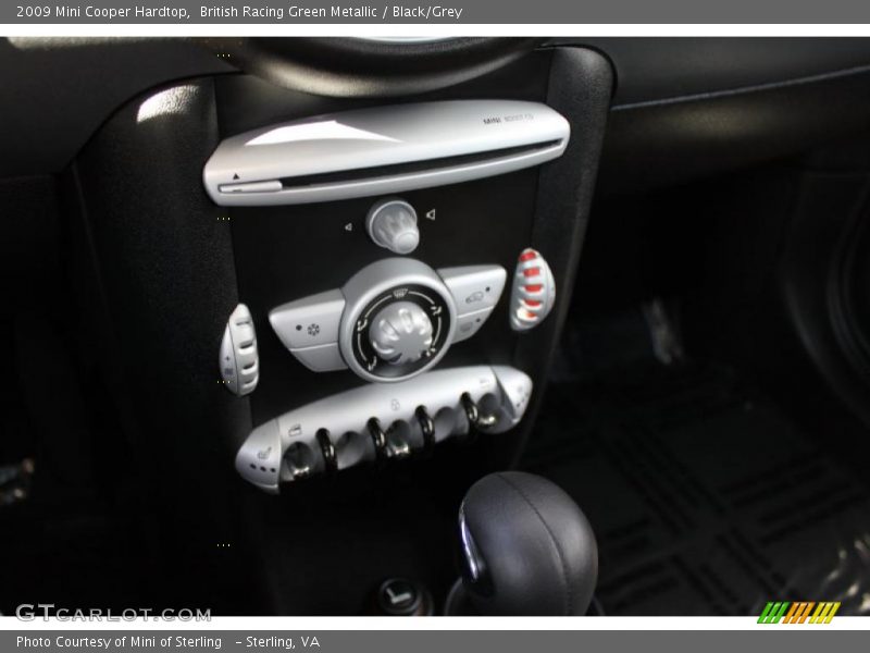 British Racing Green Metallic / Black/Grey 2009 Mini Cooper Hardtop
