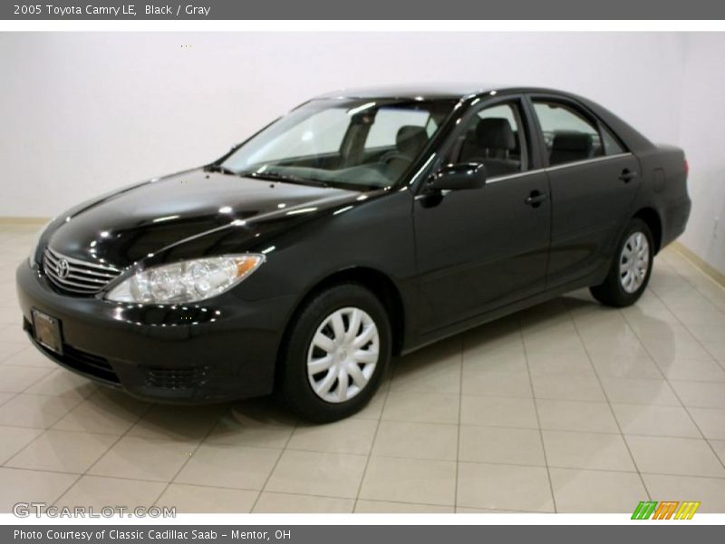 Black / Gray 2005 Toyota Camry LE