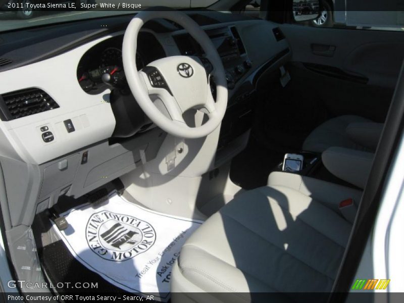 Super White / Bisque 2011 Toyota Sienna LE