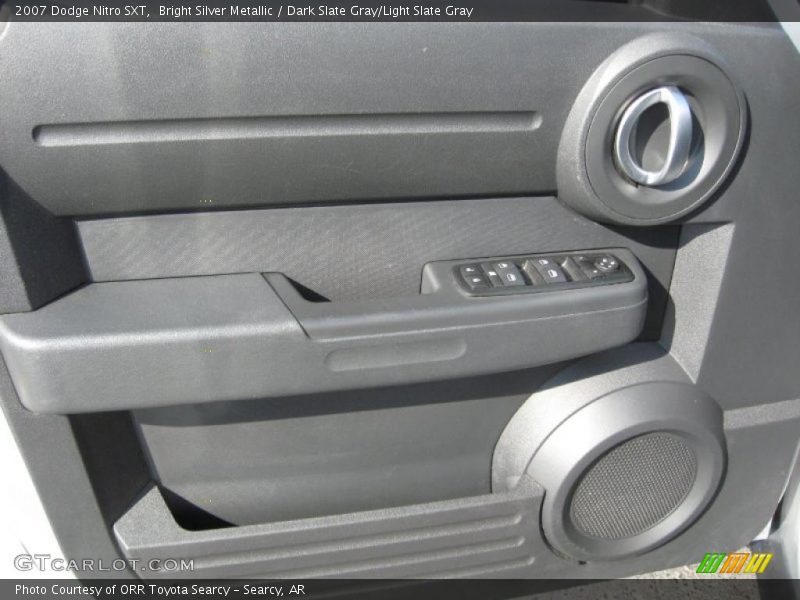 Bright Silver Metallic / Dark Slate Gray/Light Slate Gray 2007 Dodge Nitro SXT