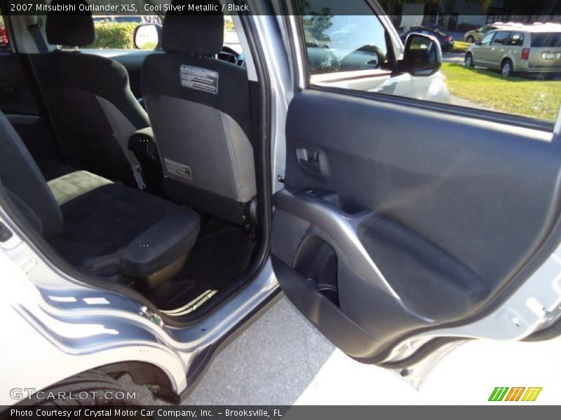 Cool Silver Metallic / Black 2007 Mitsubishi Outlander XLS