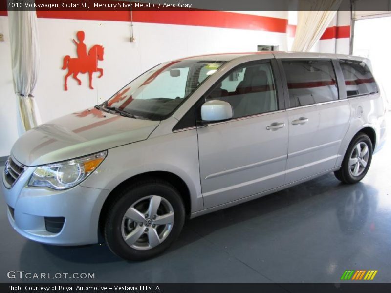 Mercury Silver Metallic / Aero Gray 2010 Volkswagen Routan SE