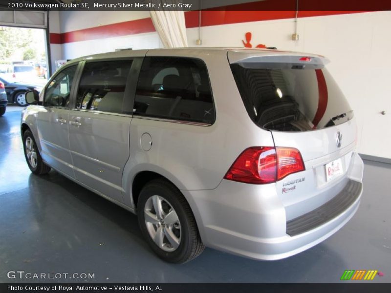 Mercury Silver Metallic / Aero Gray 2010 Volkswagen Routan SE