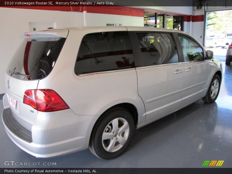 Mercury Silver Metallic / Aero Gray 2010 Volkswagen Routan SE