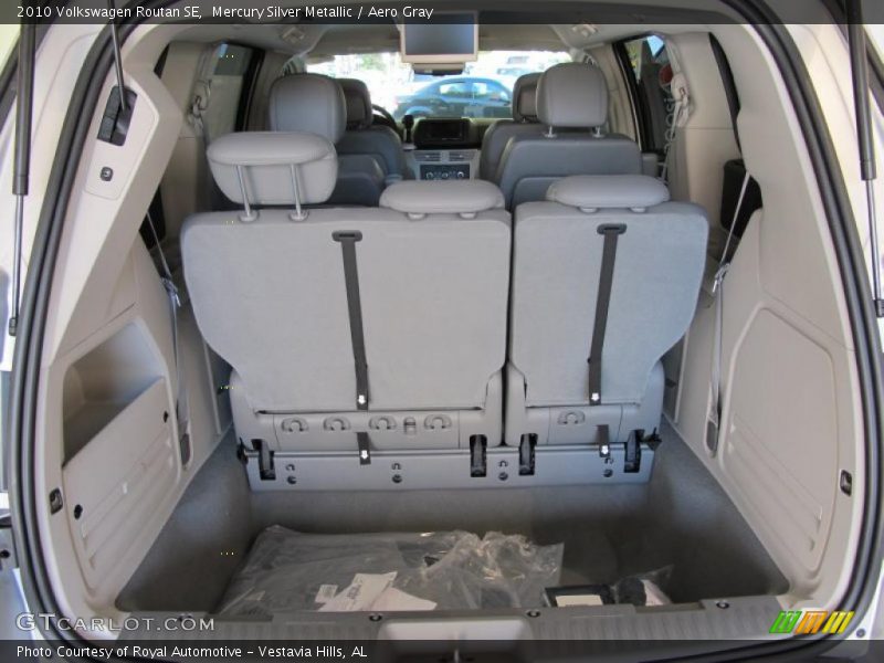 Mercury Silver Metallic / Aero Gray 2010 Volkswagen Routan SE