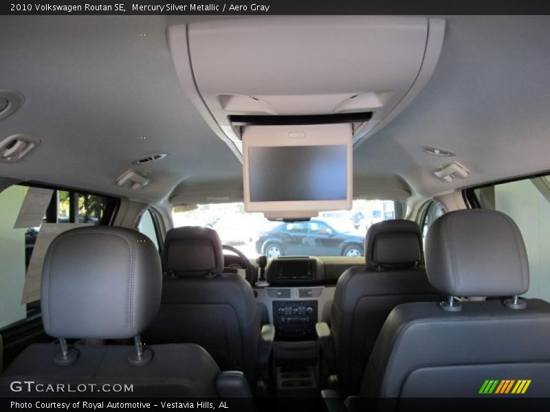 Mercury Silver Metallic / Aero Gray 2010 Volkswagen Routan SE