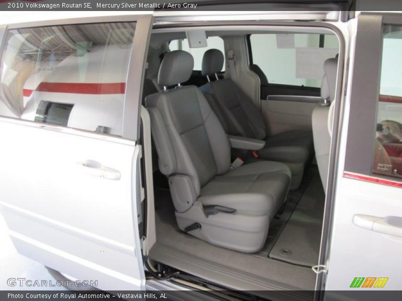 Mercury Silver Metallic / Aero Gray 2010 Volkswagen Routan SE