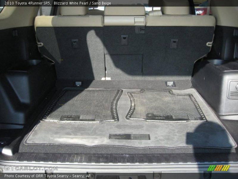 Blizzard White Pearl / Sand Beige 2010 Toyota 4Runner SR5