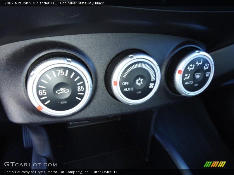 Cool Silver Metallic / Black 2007 Mitsubishi Outlander XLS