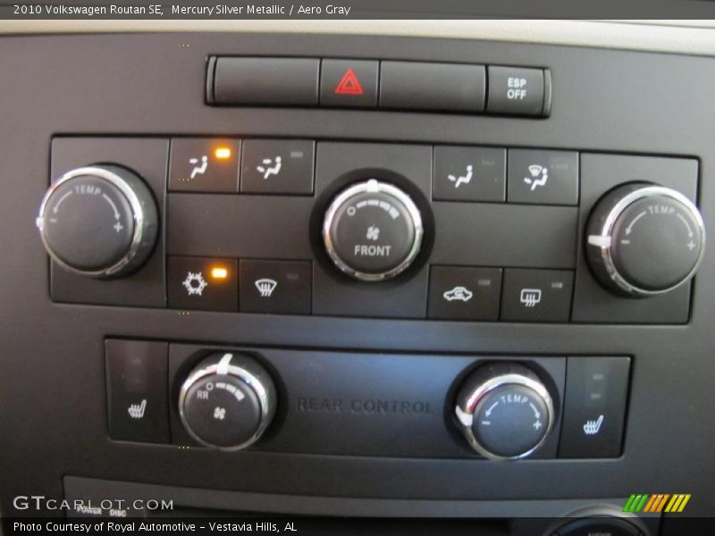 Mercury Silver Metallic / Aero Gray 2010 Volkswagen Routan SE
