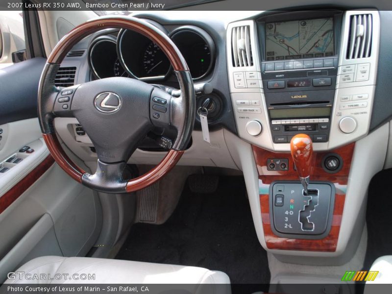 Dashboard of 2007 RX 350 AWD