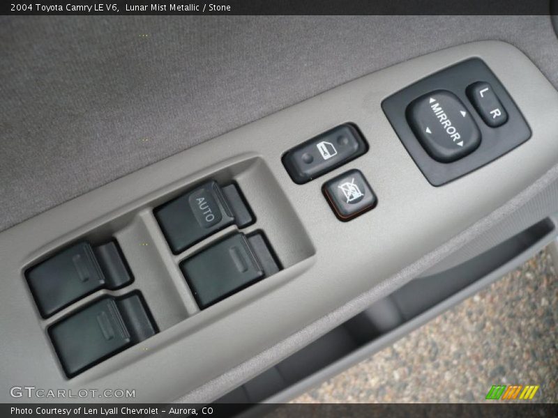 Lunar Mist Metallic / Stone 2004 Toyota Camry LE V6