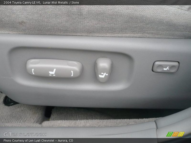 Lunar Mist Metallic / Stone 2004 Toyota Camry LE V6