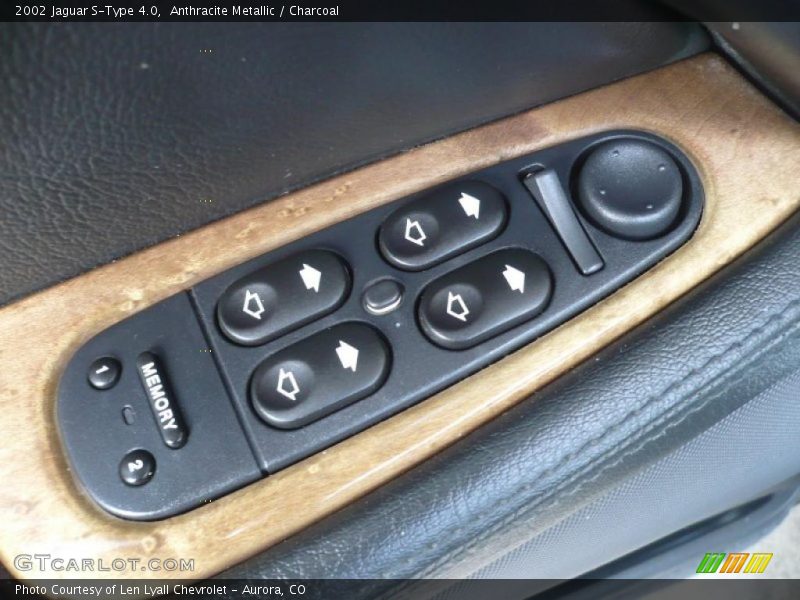 Controls of 2002 S-Type 4.0