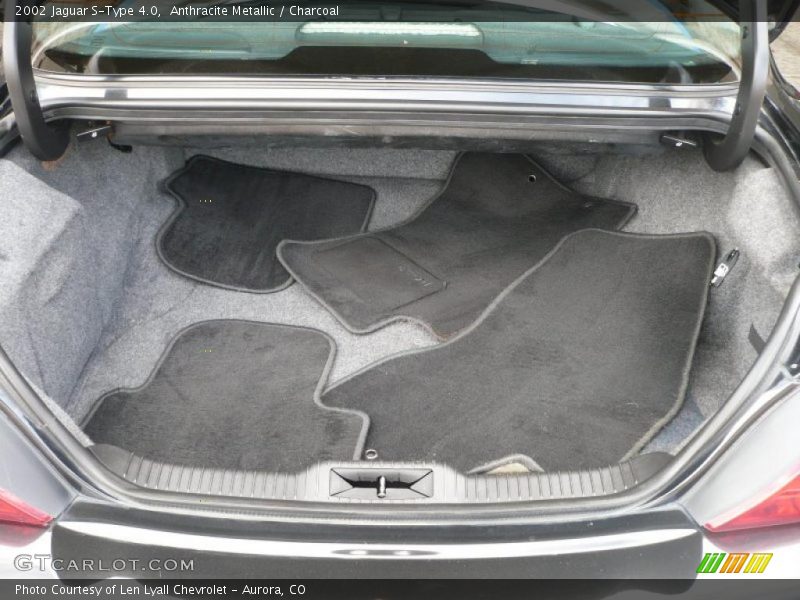  2002 S-Type 4.0 Trunk