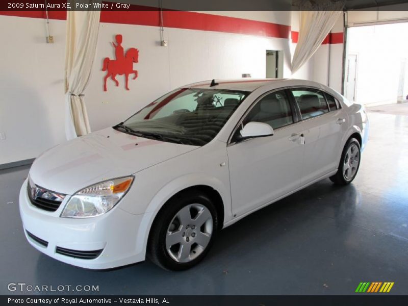 Polar White / Gray 2009 Saturn Aura XE