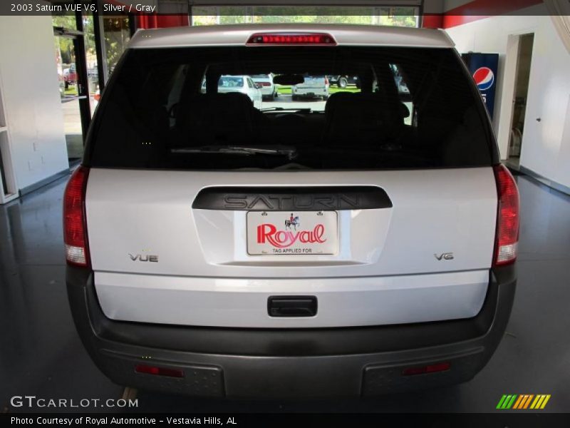 Silver / Gray 2003 Saturn VUE V6