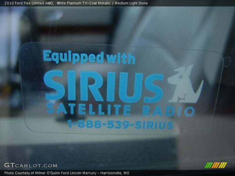 White Platinum Tri-Coat Metallic / Medium Light Stone 2010 Ford Flex Limited AWD