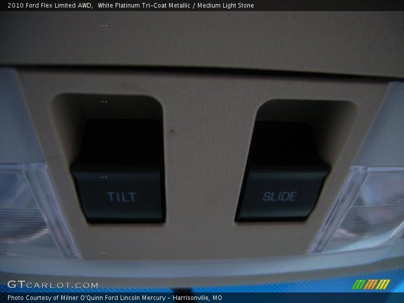 White Platinum Tri-Coat Metallic / Medium Light Stone 2010 Ford Flex Limited AWD