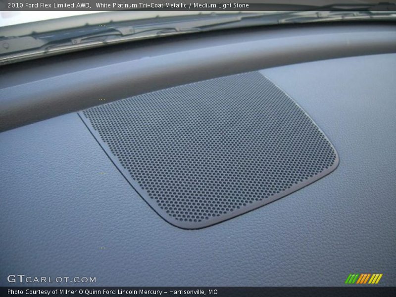 White Platinum Tri-Coat Metallic / Medium Light Stone 2010 Ford Flex Limited AWD