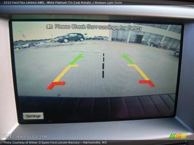 White Platinum Tri-Coat Metallic / Medium Light Stone 2010 Ford Flex Limited AWD