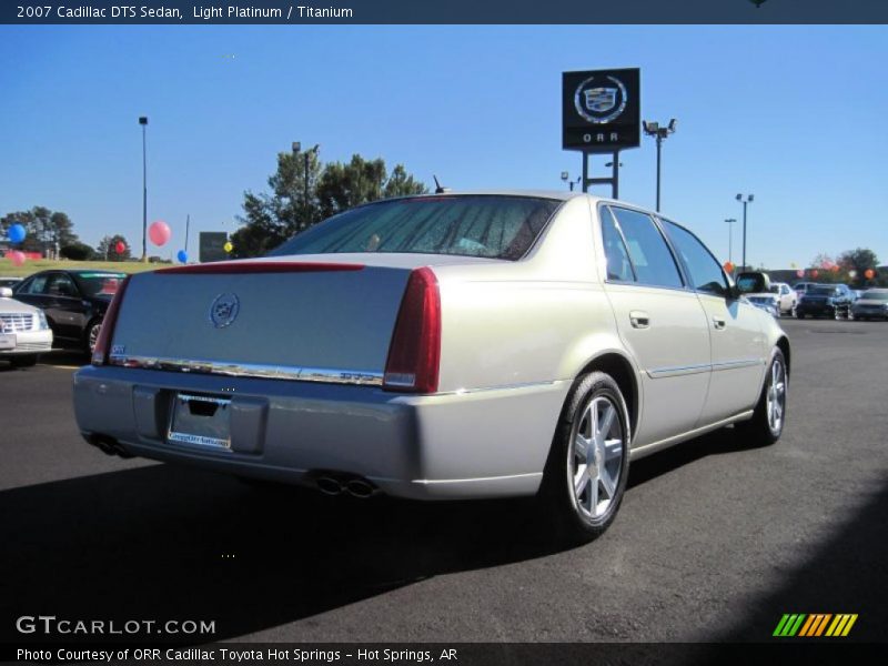 Light Platinum / Titanium 2007 Cadillac DTS Sedan